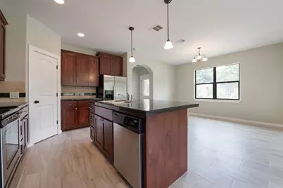 1215 Sherrard Street #B, Burnet, TX 78611 - Photo 5