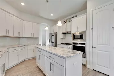 124 Leadtree Loop, Buda, TX 78610 - Photo 5