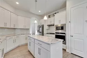 124 Leadtree Loop, Buda, TX 78610 - Photo 5