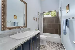 604 W Live Oak St, Austin, TX 78704 - Photo 15