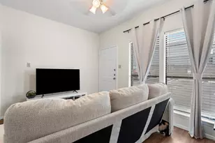3000 Guadalupe St, Austin, TX 78705 - Photo 3