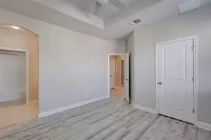 5701 Cougar Dr, Austin, TX 78745 - Photo 11
