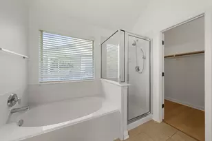 1689 Hidden Springs Path, Round Rock, TX 78665 - Photo 17