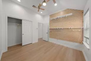 1689 Hidden Springs Path, Round Rock, TX 78665 - Photo 23