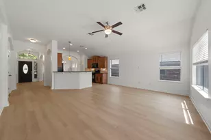 1689 Hidden Springs Path, Round Rock, TX 78665 - Photo 7