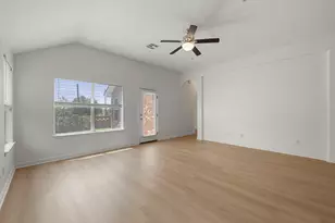 1689 Hidden Springs Path, Round Rock, TX 78665 - Photo 13