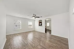 13124 Winecup Mallow Trl, Elgin, TX 78621 - Photo 9