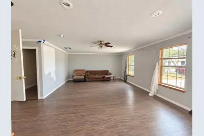 900 Lee Lane, Lockhart, TX 78644 - Photo 5