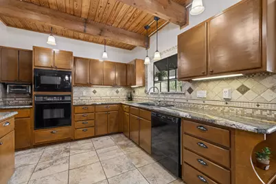 110 Riverwood Drive, Georgetown, TX 78628 - Photo 17