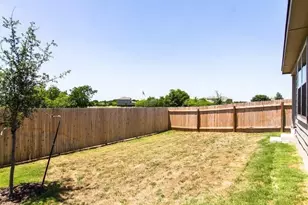 10604 Dimitrios Dr, Austin, TX 78747 - Photo 17