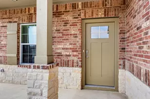 18434 Stevie Ray Dr, Round Rock, TX 78664 - Photo 3