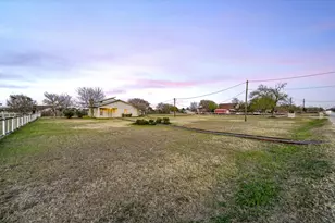 122 Forest Lake Dr, Del Valle, TX 78617 - Photo 35