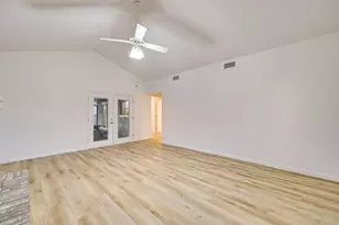 122 Forest Lake Dr, Del Valle, TX 78617 - Photo 13