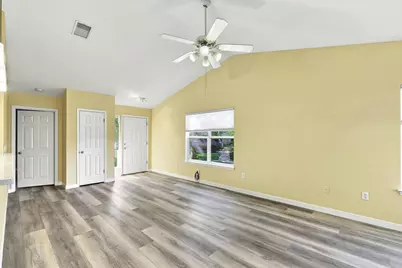 196 Prairie Springs Loop, Georgetown, TX 78626 - Photo 11
