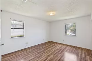1516 McLain St, Taylor, TX 76574 - Photo 13