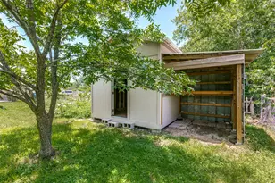 1516 McLain St, Taylor, TX 76574 - Photo 21