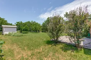 1516 McLain St, Taylor, TX 76574 - Photo 23
