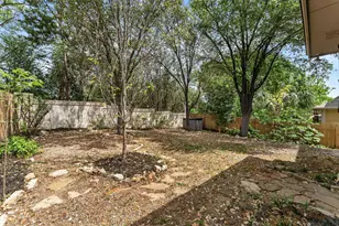 2402 Keepsake Dr, Austin, TX 78745 - Photo 23