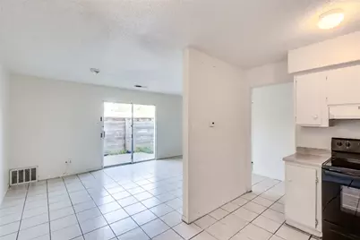 2215 Mission Hill Cir #103, Austin, TX 78741 - Photo 9