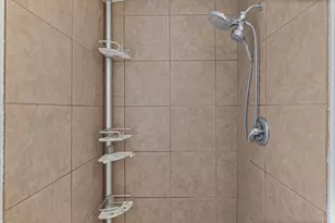 84 Waller St, Austin, TX 78702 - Photo 15