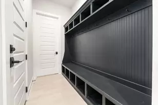 1055 Sage Thrasher Cir, Dripping Springs, TX 78620 - Photo 23