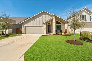 1055 Sage Thrasher Cir, Dripping Springs, TX 78620 - Photo 1