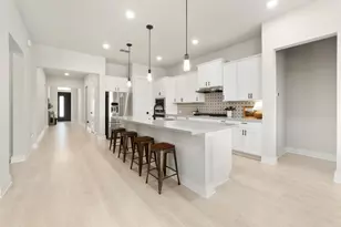 1055 Sage Thrasher Cir, Dripping Springs, TX 78620 - Photo 7