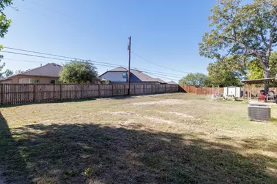 112 Maynard Street, Bastrop, TX 78602 - Photo 35