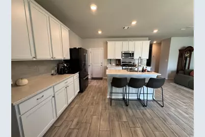 247 Simon, Kyle, TX 78640 - Photo 3