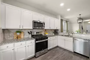241 La Dera Dr, Liberty Hill, TX 78642 - Photo 9