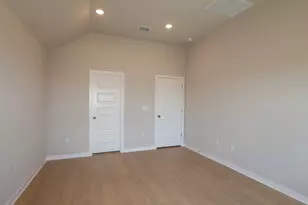 4713 Lava Is Dr, Austin, TX 78747 - Photo 9