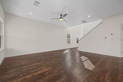 803 4th Street, Lockhart, TX 78644 - Photo 5