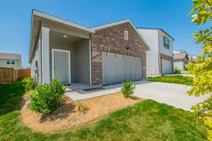 209 Dirty Harry Dr, Jarrell, TX 76537 - Photo 23