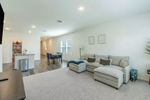 209 Dirty Harry Dr, Jarrell, TX 76537 - Photo 5