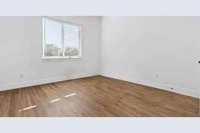 1811 Webberville Road #1305, Austin, TX 78721 - Photo 5