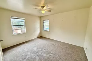 2411 S 5th St, Austin, TX 78704 - Photo 11