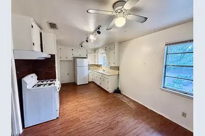 2411 S 5th Street #6, Austin, TX 78704 - Photo 3