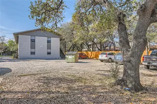2411 S 5th St, Austin, TX 78704 - Photo 17
