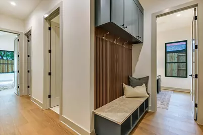 8512 Rockwood Lane, Austin, TX 78757 - Photo 31