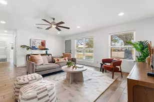 1900 Ohlen Rd, Austin, TX 78757 - Photo 3