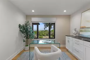 4906 Balcones Dr, Austin, TX 78731 - Photo 25