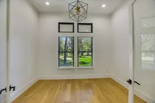 400 Creekside Dr, Buda, TX 78610 - Photo 27