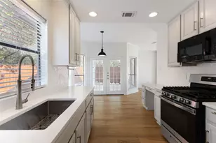 8302 Bradford Edward Cove, Austin, TX 78759 - Photo 11