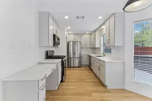 8302 Bradford Edward Cove, Austin, TX 78759 - Photo 3