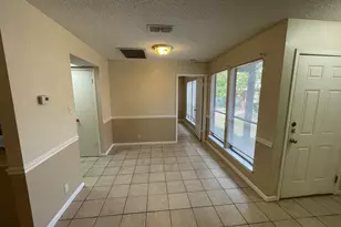318 W William Cannon Dr, Austin, TX 78745 - Photo 5