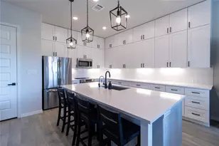 8011 Flintlock Cir, Lago Vista, TX 78645 - Photo 9