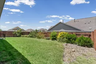 132 Vino Rossi Rd, Georgetown, TX 78628 - Photo 25