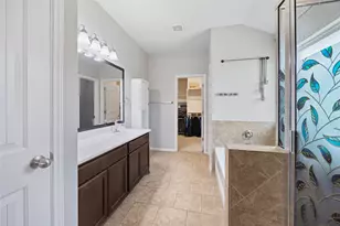 18717 Leigh Ln, Pflugerville, TX 78660 - Photo 11