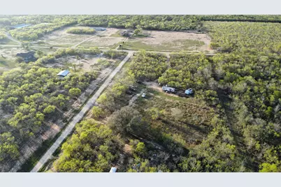 2209 Callihan Road, Luling, TX 78648 - Photo 5