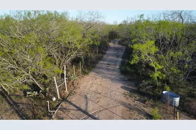 2209 Callihan Road, Luling, TX 78648 - Photo 3